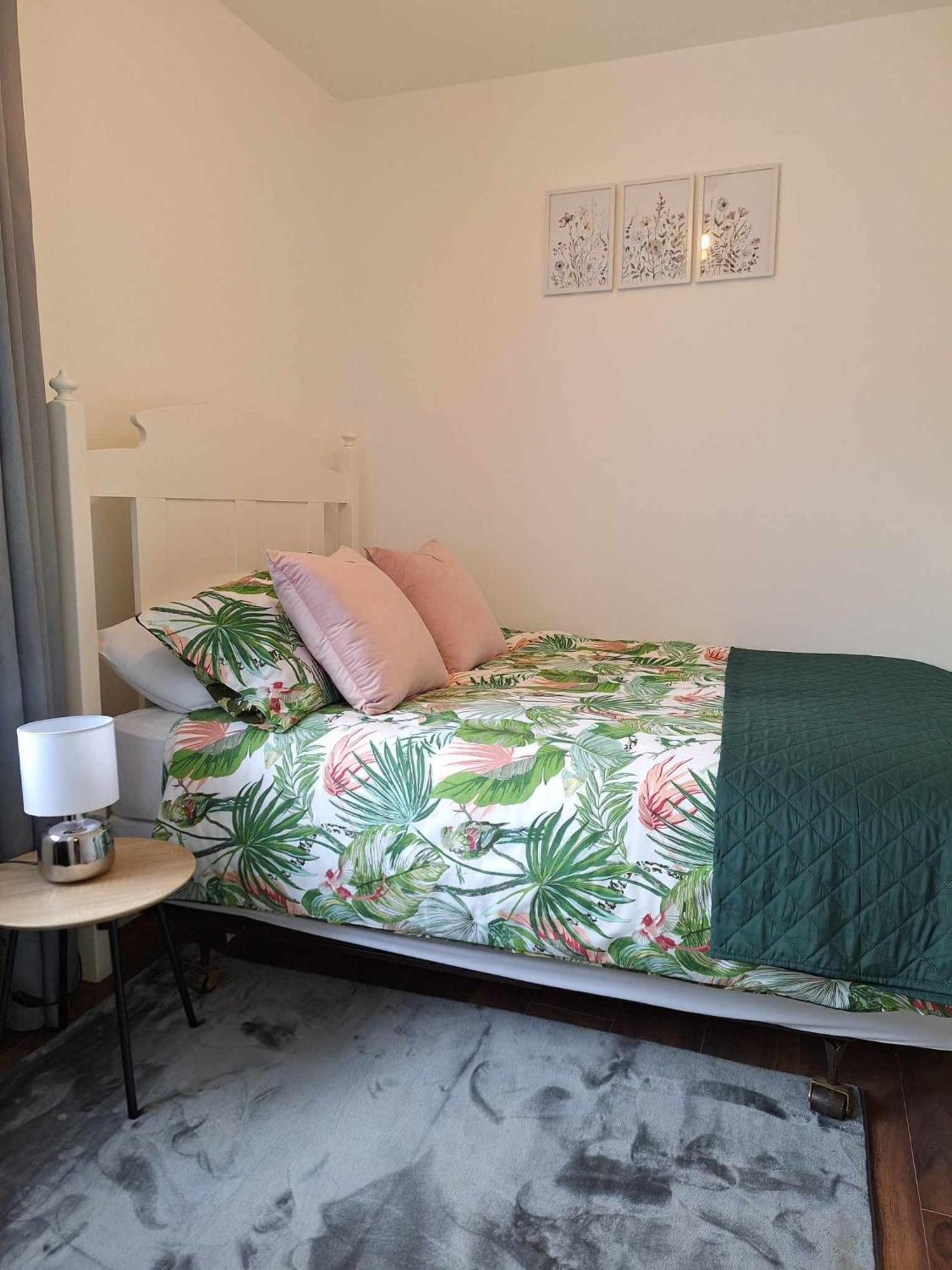 Sandys Shore Apartment Donegal Town Room photo